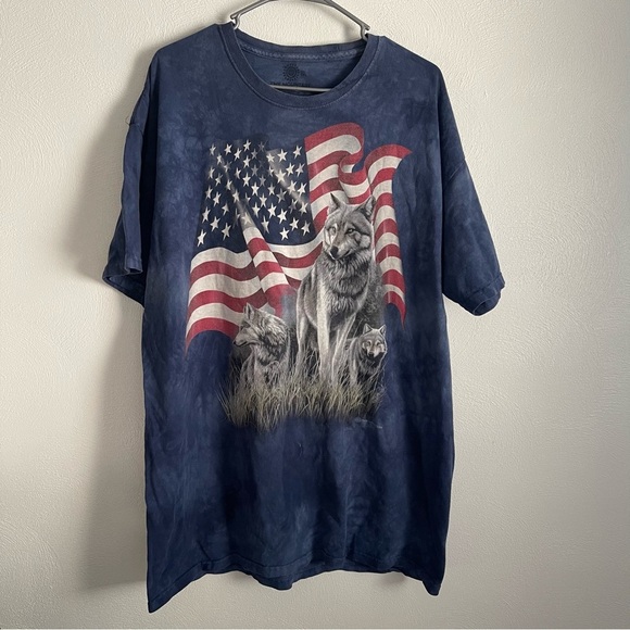 Vintage 2001 The Mountain Jeremy Paul Wolf American Flag Blue T-shirt Size 2XL - Picture 13 of 13